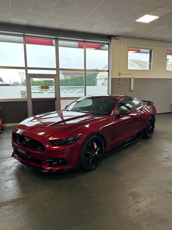 Usata Ford Mustang Fastback 310 CV (228 kW) 2019 Rosso Coupé