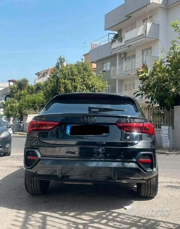 Begagnad Audi Q3 Ambiente 150 HK (110 kW) 2020 Svart SUV