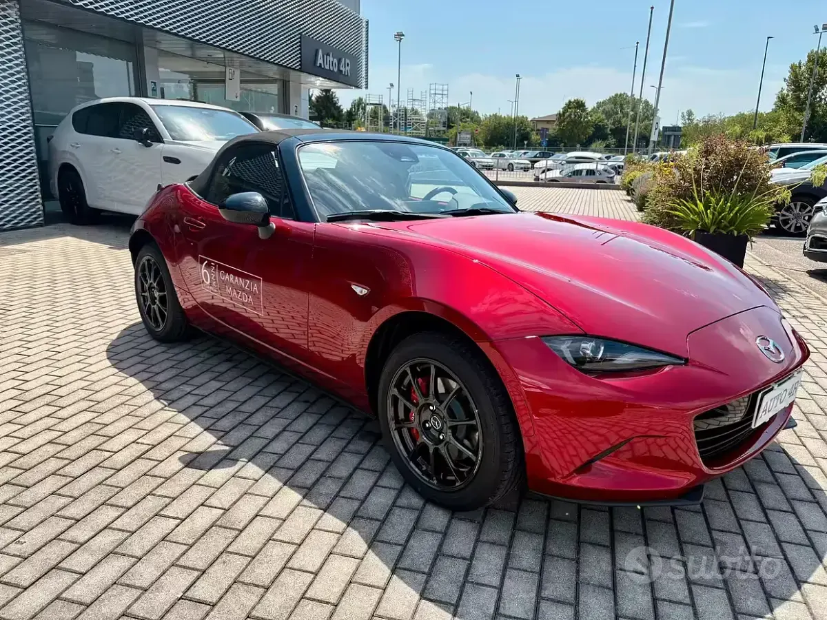 Nuova Mazda MX5 Homura-Line 132 CV (97 kW) 2026 Rosso Cabrio