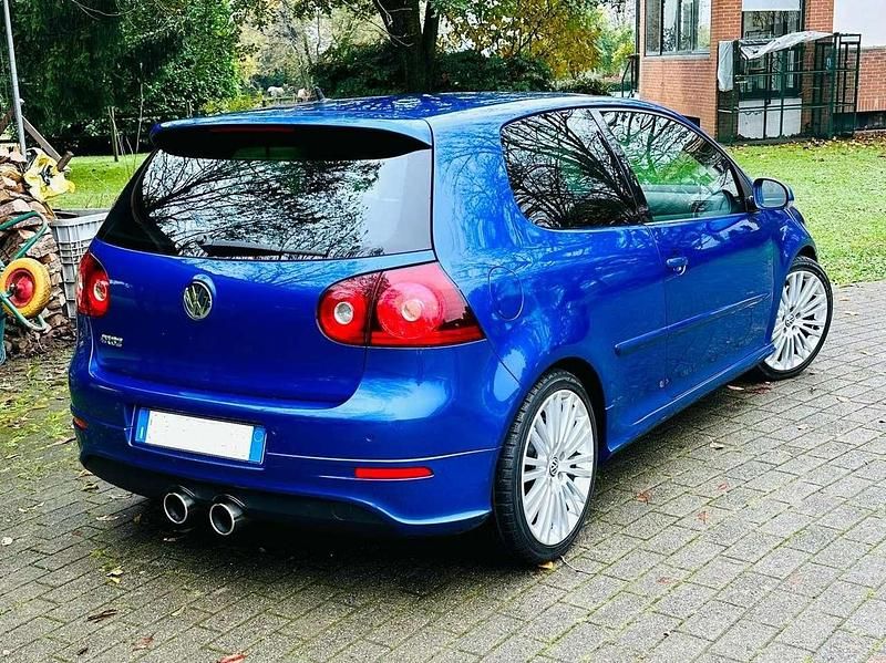 Usata VW Golf V R 250 CV (183 kW) 2007 Blu/azzurro Berlina