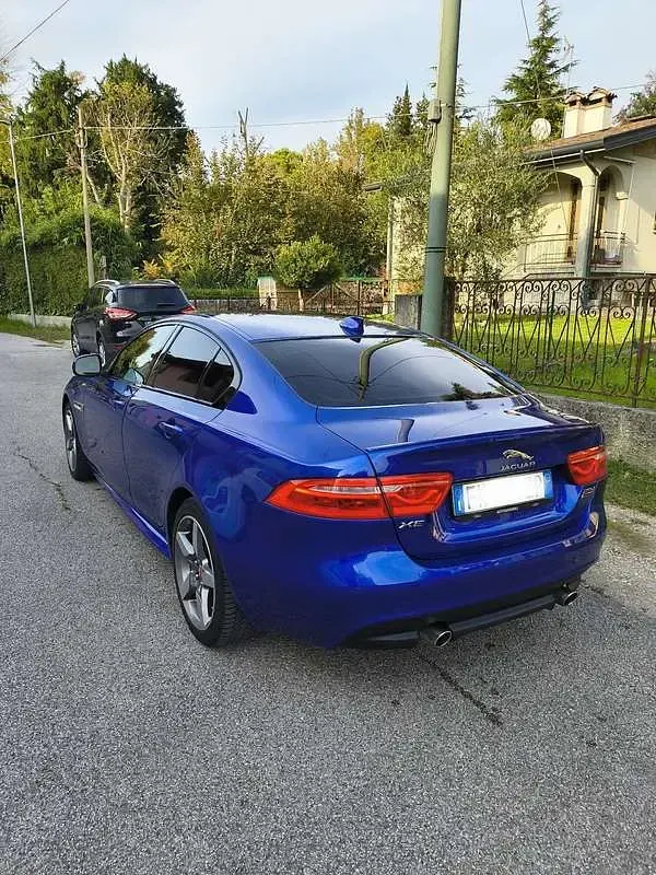 Usata Jaguar XE R-Sport 241 CV (177 kW) 2017 Berlina
