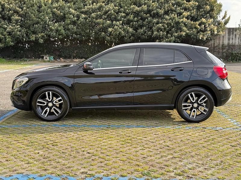 Usata Mercedes GLA220 Premium 170 CV (125 kW) 2015 Nero SUV