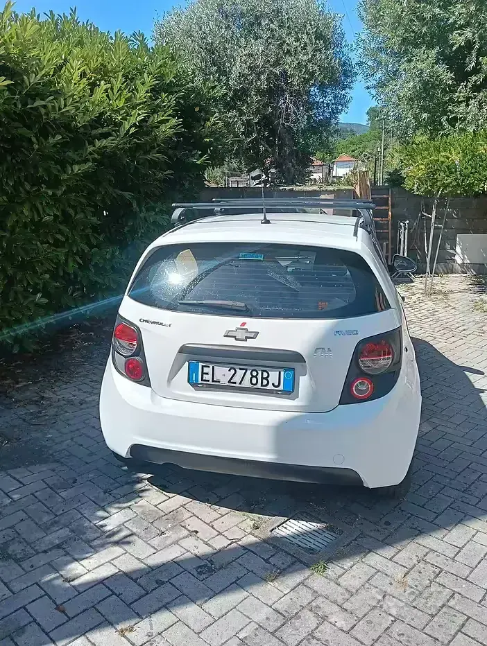 Usata Chevrolet Aveo 86 CV (63 kW) 2012 Bianco Utilitaria