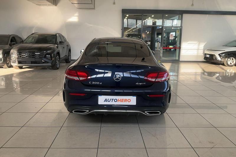 Usata Mercedes C300 Premium Plus 245 CV (180 kW) 2020 Blu