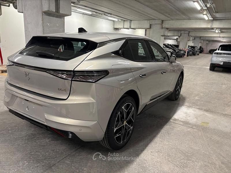 Nuova DS Automobiles DS4 131 CV (96 kW) 2026 Gray SUV