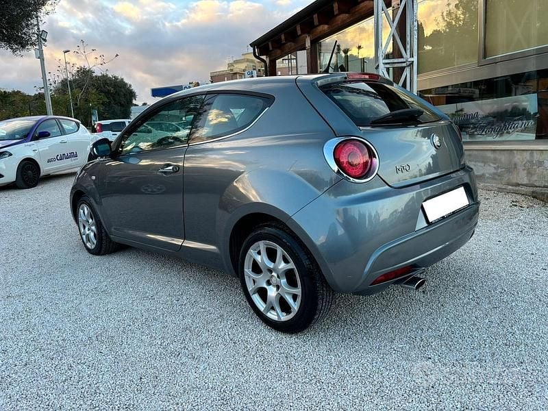 Usata Alfa Romeo MiTo 120 CV (88 kW) 2010 Grigio Utilitaria