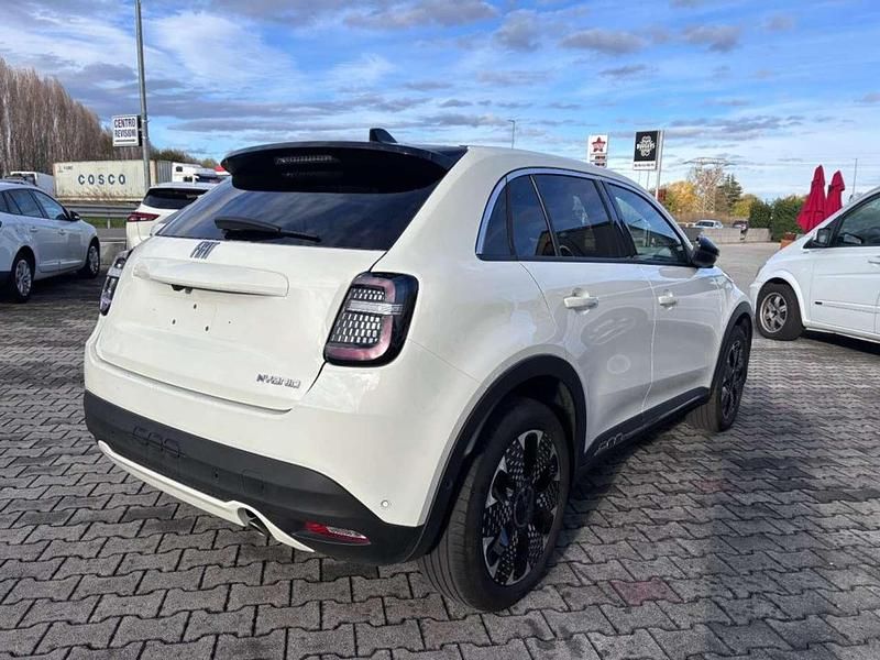 Usata Fiat 600 La Prima 101 CV (74 kW) 2024 Bianco SUV