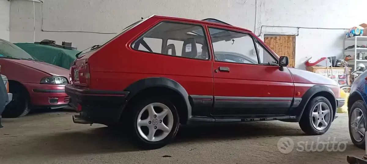 Usata Ford Fiesta S 69 CV (50 kW) 1987 Rosso Utilitaria