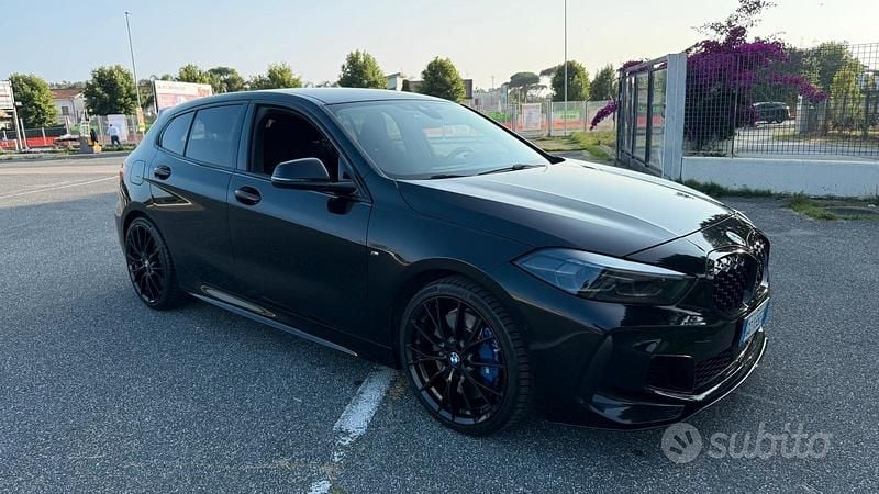 Nero Usata 2022 BMW 135 M Sport Due volumi | 33.900 € (Molto cara) - Immagine 1/4