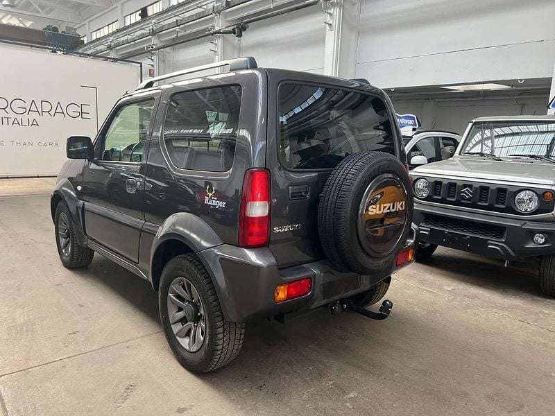 Usata Suzuki Jimny 84 CV (61 kW) 2017 Grigio SUV