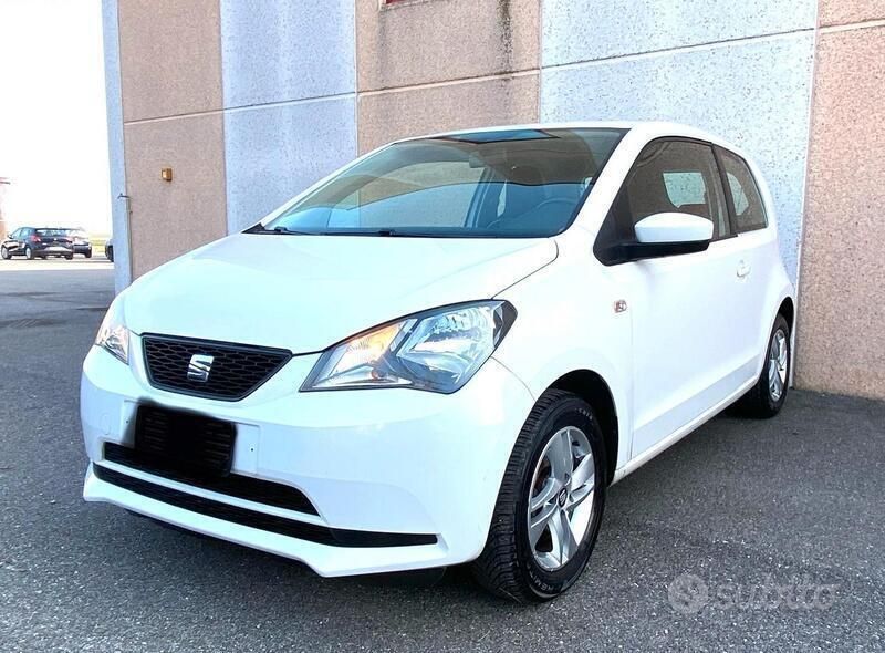 Bianco Usata 2015 Seat Mii Chic Due volumi | 6800 € (Ottimo prezzo) - Immagine 1/4