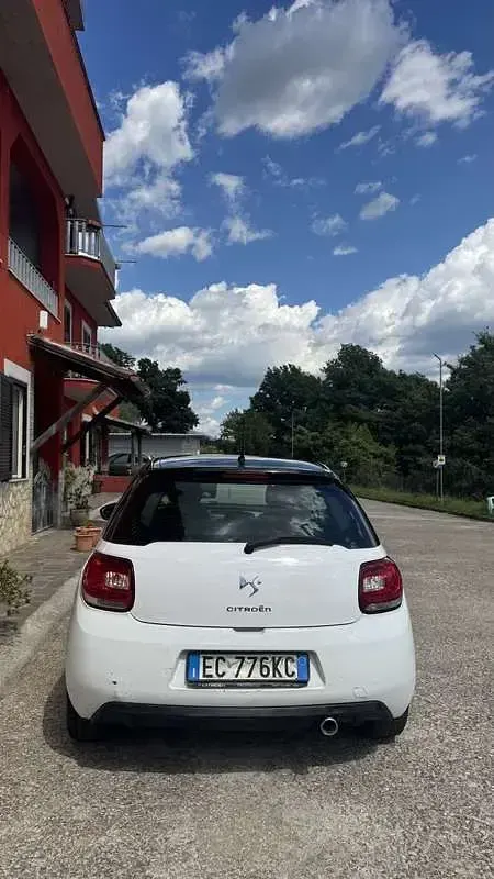 Usata Citroën DS3 Chic 68 CV (50 kW) 2010 Utilitaria