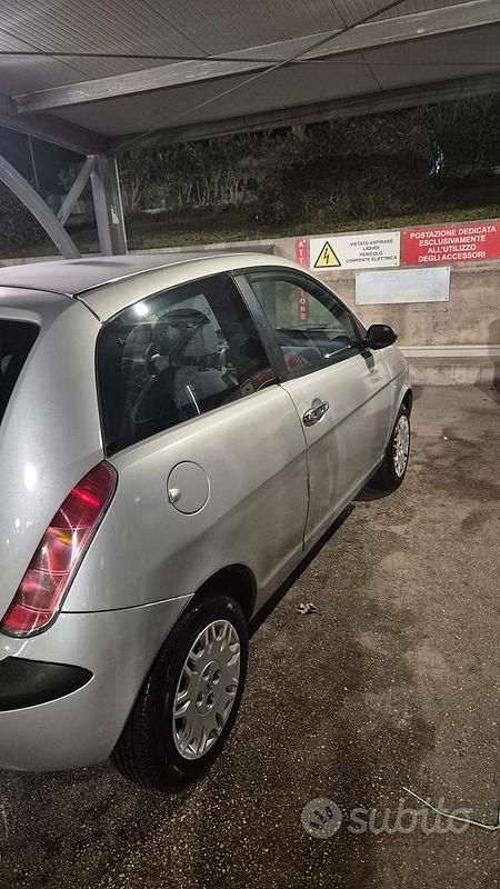 Usata Lancia Ypsilon 69 CV (50 kW) 2008 Utilitaria