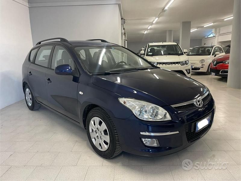Usata Hyundai i30 Active 126 CV (92 kW) 2009 Blu Station wagon