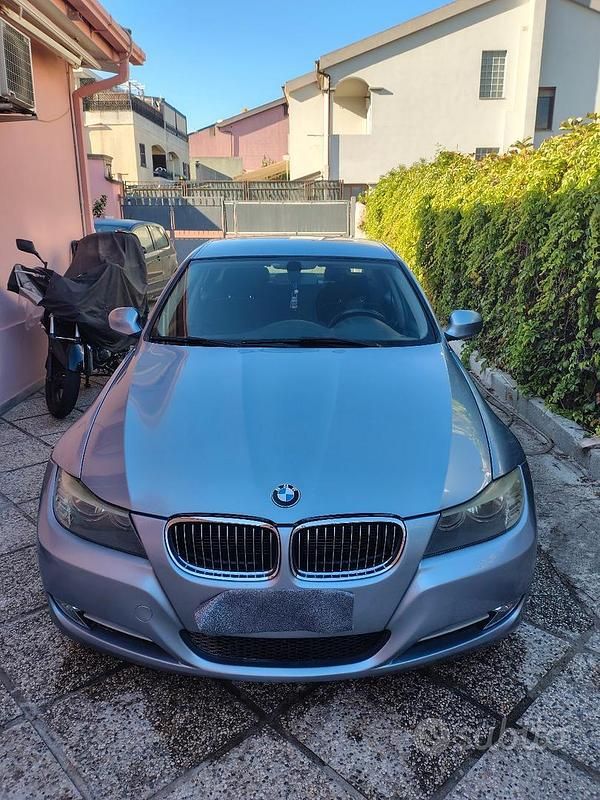 Verde Usata 2011 BMW 320 Tre volumi | 7900 € (Cara) - Immagine 1/4