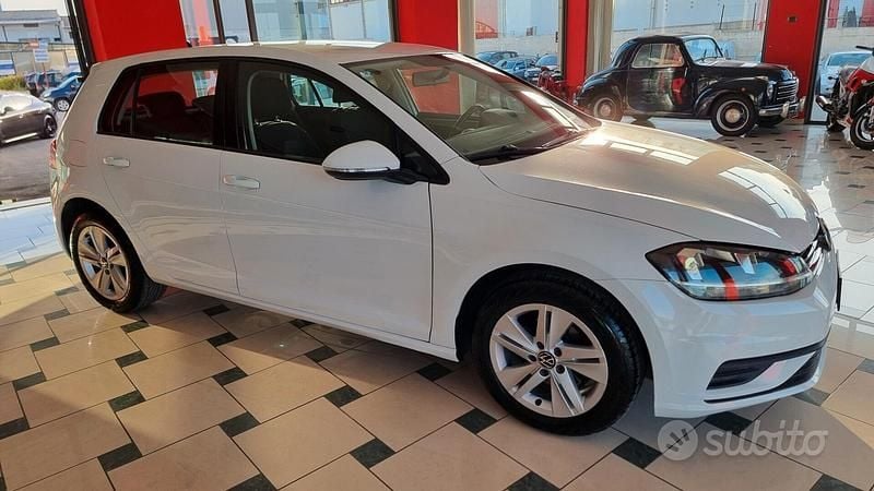 Usata VW Golf Trendline 90 CV (66 kW) 2017 Bianco Berlina