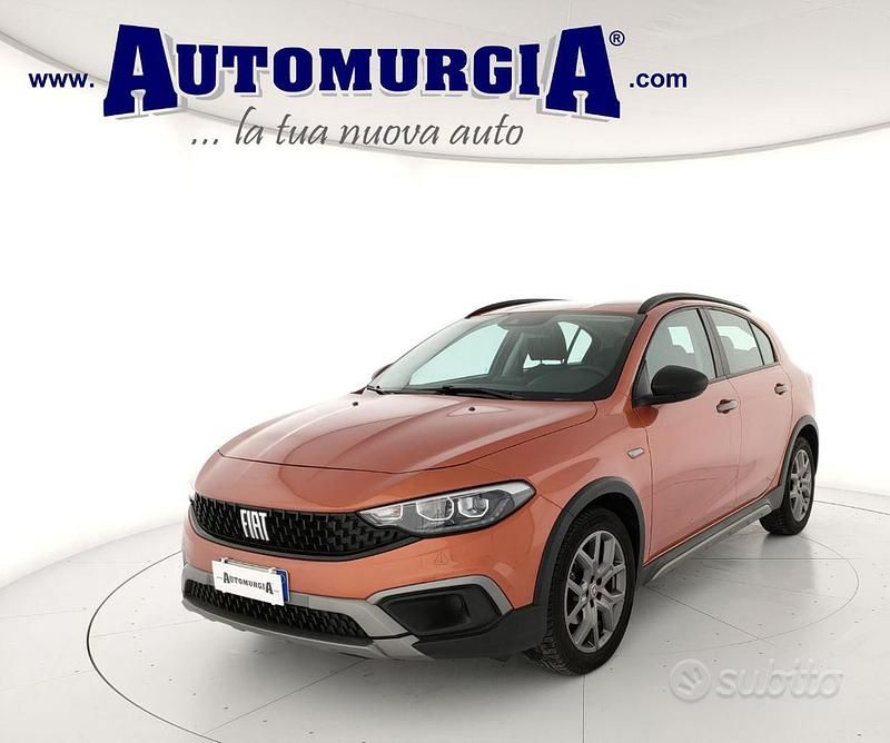 Usata Fiat Tipo Cross 95 CV (69 kW) 2022 Arancione Station wagon