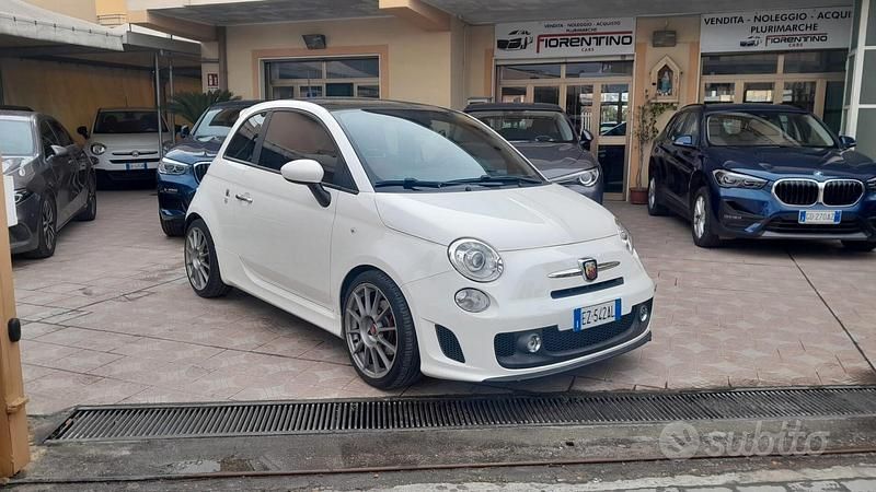 Bianco Usata 2015 Abarth 595 Turismo Tre volumi | 12.490 € (Buon prezzo) - Immagine 1/4