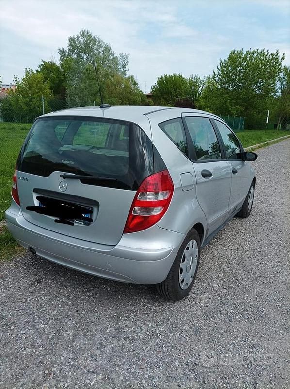 Usata Mercedes A150 Classic 2008 Grigio Berlina