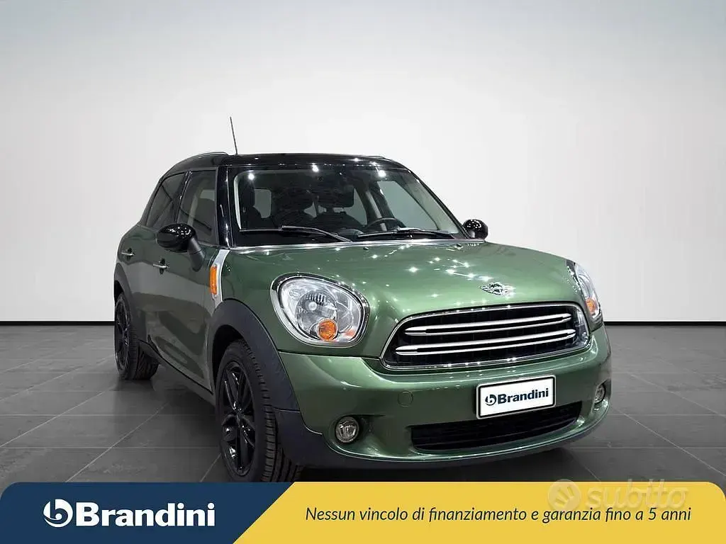 Usata Mini Cooper D Countryman 111 CV (81 kW) 2015 Verde SUV