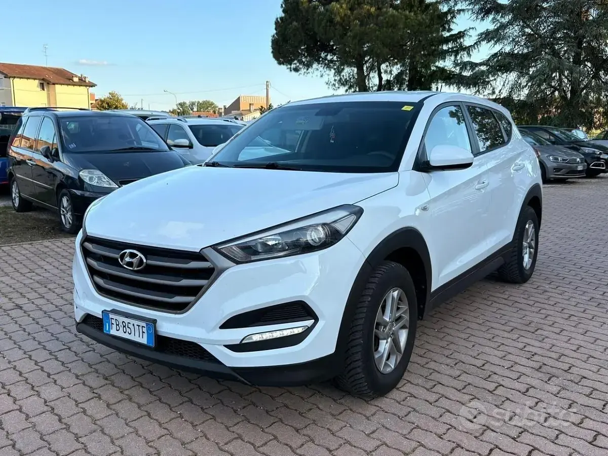 Usata Hyundai Tucson Xpossible 116 CV (85 kW) 2016 Bianco SUV