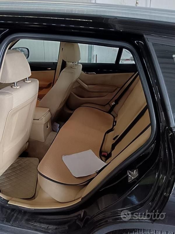 Usata BMW X1 143 CV (105 kW) 2010 Nero SUV