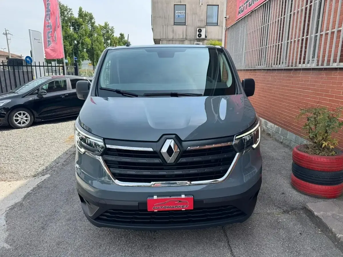 Usata Renault Trafic 110 CV (80 kW) 2022 Bianco