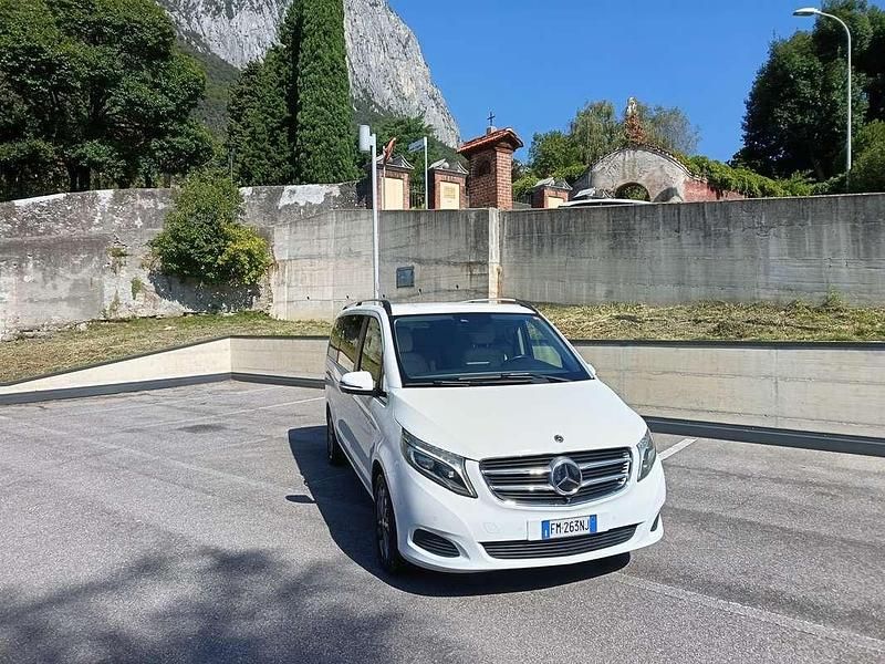 Usata Mercedes V250 Exclusive 190 CV (139 kW) 2018 Monovolume