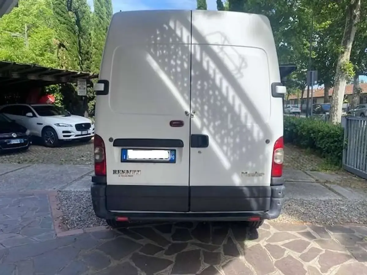 Usata Renault Master 114 CV (83 kW) 2006 Bianco Furgone