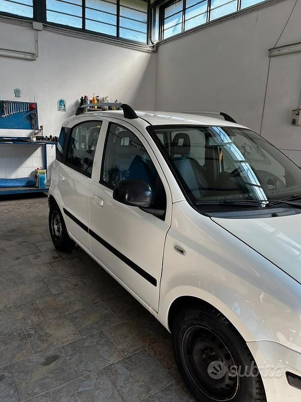 Usata Fiat Panda 69 CV (50 kW) 2010 Bianco Berlina