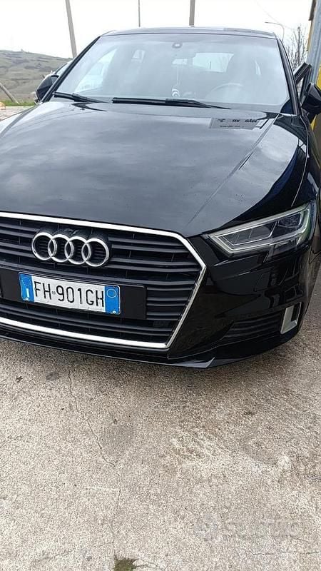 Usata Audi A3 Comfort 122 CV (89 kW) 2017 Nero Berlina