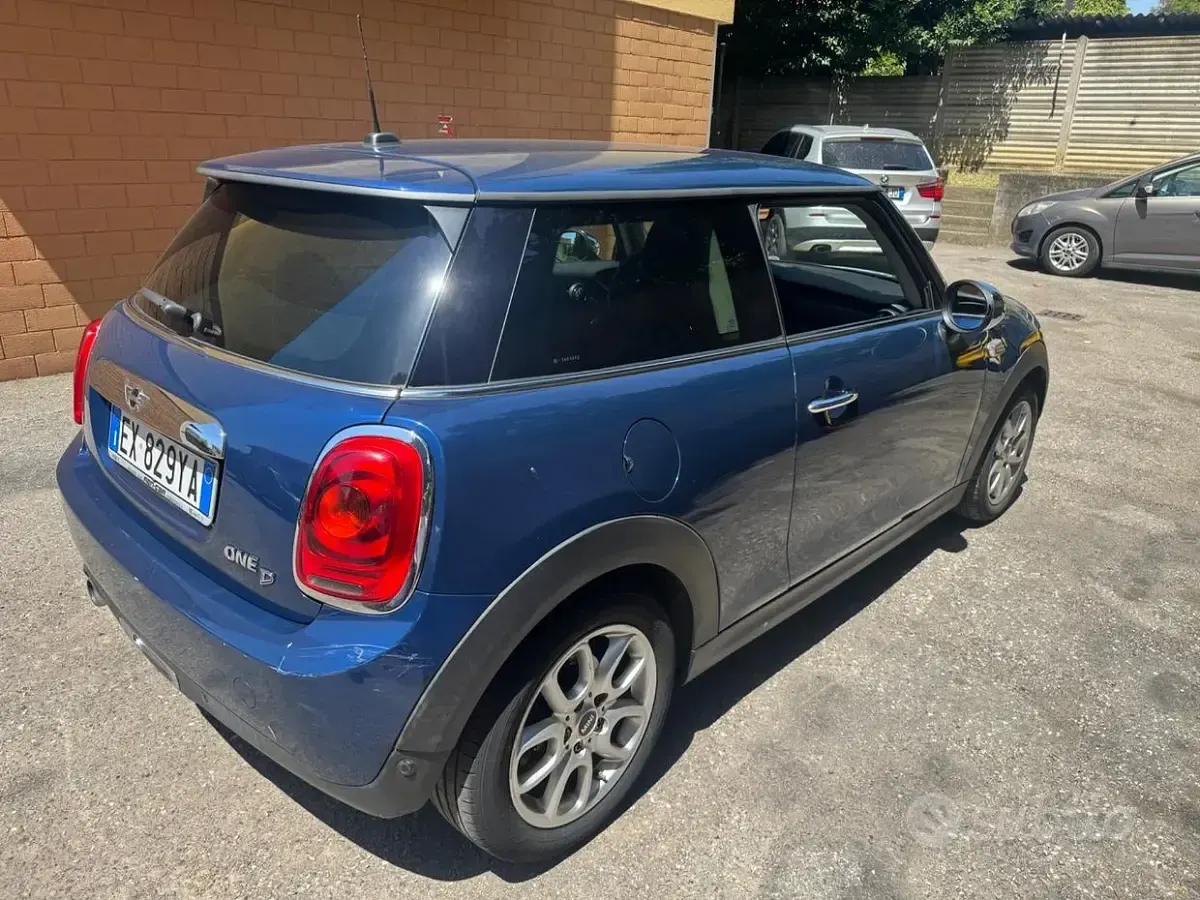 Usata Mini One D 116 CV (85 kW) 2014 Bluazzurro Utilitaria
