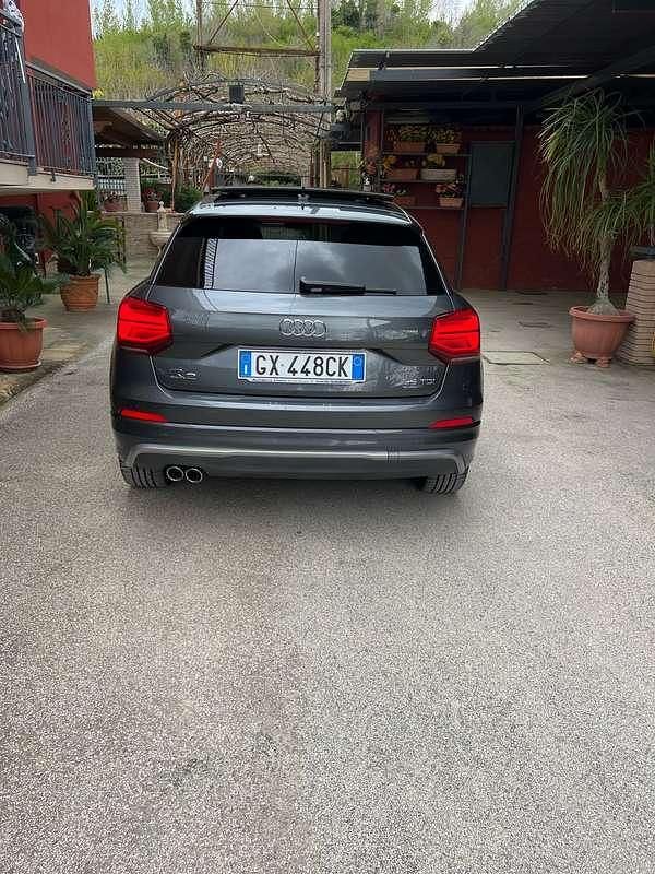 Usata Audi Q2 S-Line 150 CV (110 kW) 2019 Grigio SUV