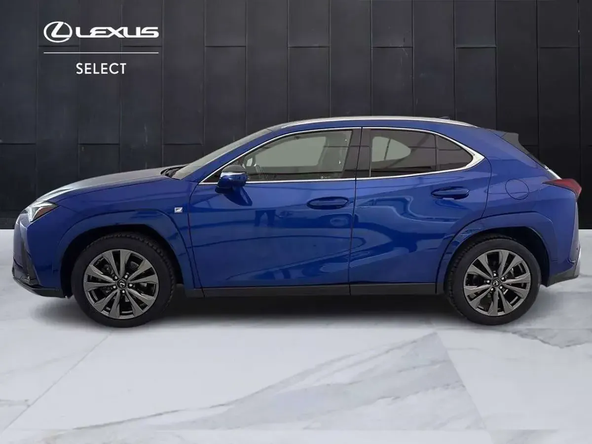 Usata Lexus UX 250h Sport Line 145 CV (106 kW) 2023 Blu/azzurro SUV