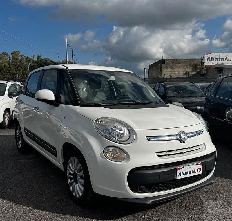 Usata Fiat 500L Lounge 85 CV (62 kW) 2014 Bianco Monovolume