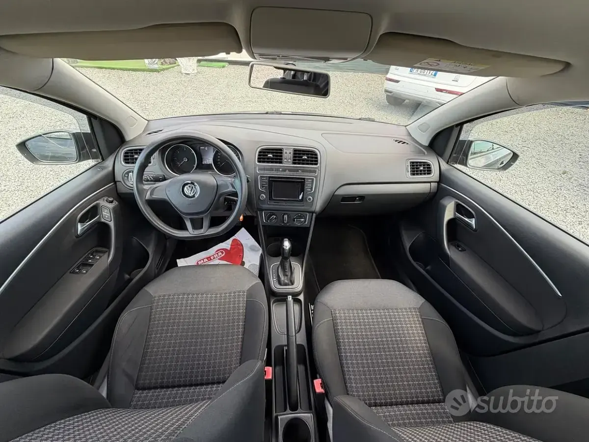 Begagnad VW Polo 90 HK (66 kW) 2016 Grå Sedan