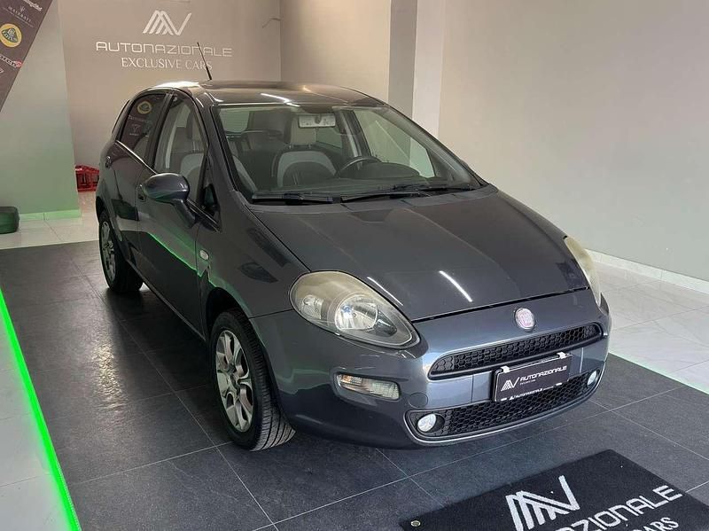 Usata Fiat Punto Easy 69 CV (50 kW) 2012 Grigio Utilitaria