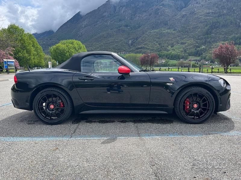 Usata Abarth 124 Spider 170 CV (125 kW) 2017 Nero Cabrio