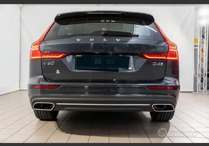 Usata Volvo V60 Inscription 190 CV (139 kW) 2018 Grigio Station wagon
