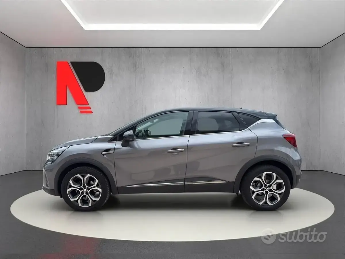 Gebraucht Renault Captur Intens 101 PS (74 kW) 2022 Grau SUV