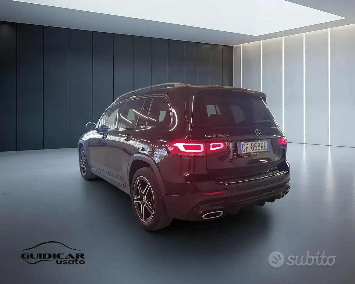 Usata Mercedes GLB180 Premium 116 CV (85 kW) 2023 Nero SUV