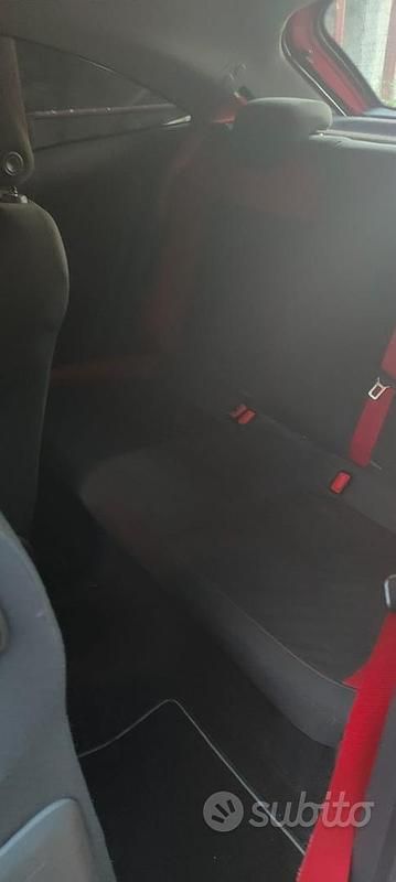 Usata Opel Corsa 125 CV (91 kW) 2008 Rosso Utilitaria