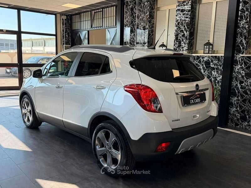 Usata Opel Mokka Cosmo 131 CV (96 kW) 2013 Bianco SUV