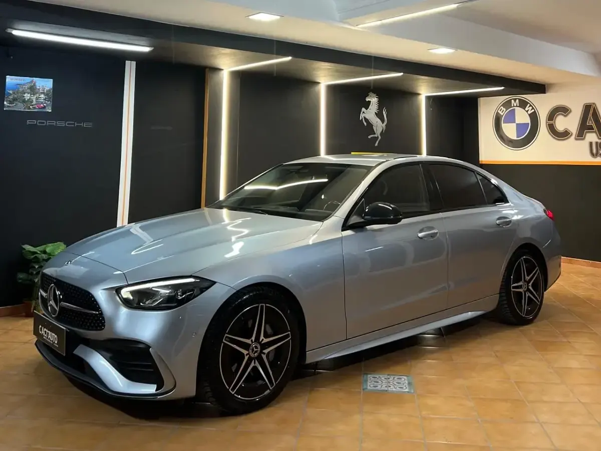 Usata Mercedes C300 Premium 265 CV (194 kW) 2023 Grigio Berlina