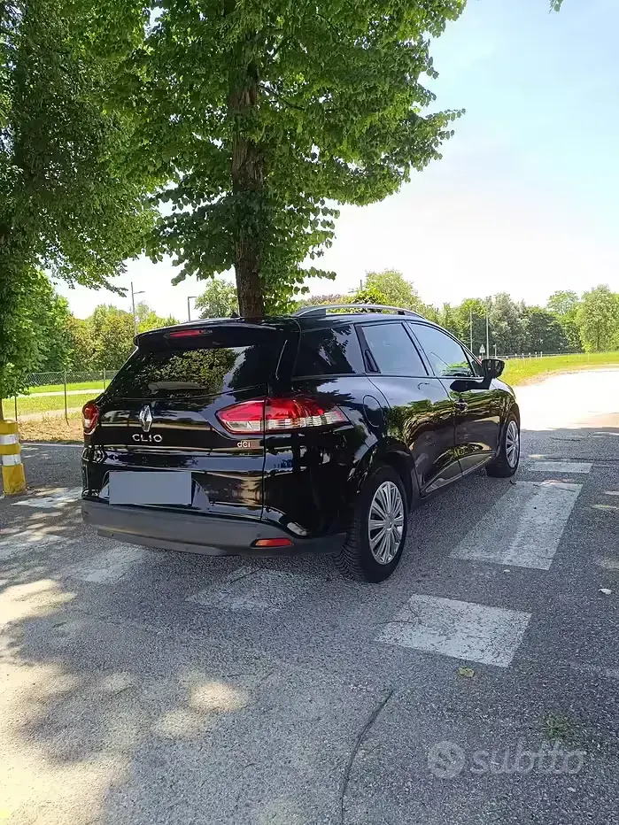 Usata Renault Clio 75 CV (55 kW) 2014 Nero Station wagon