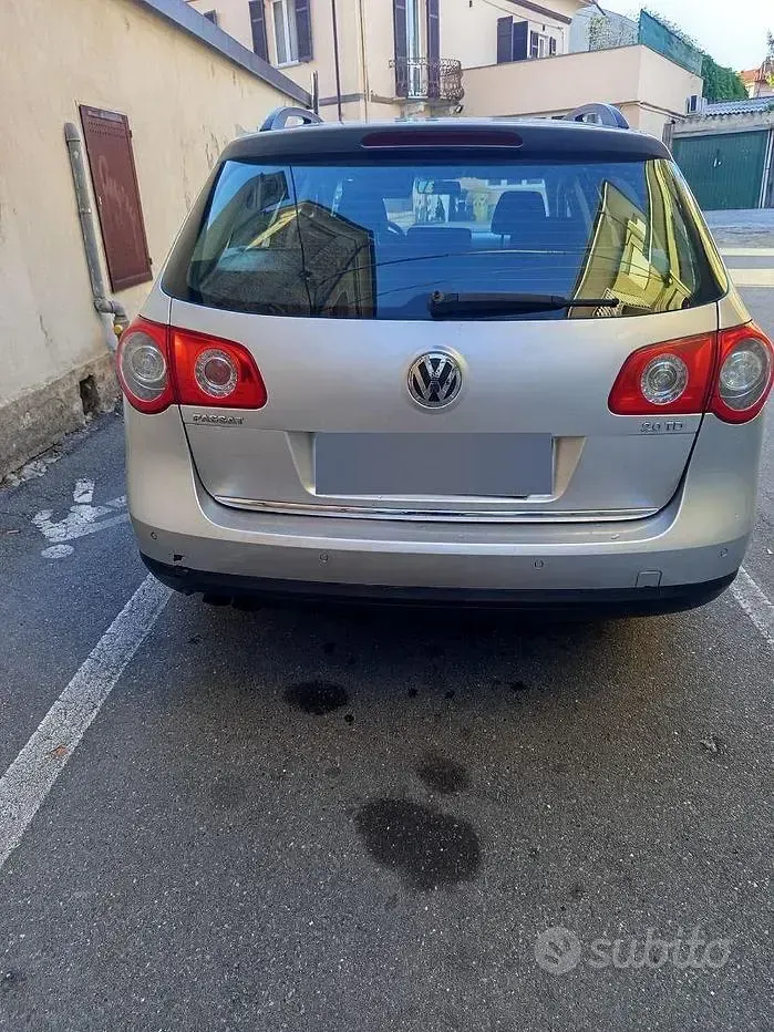 Usata VW Passat 140 CV (102 kW) 2008 Grigio Station wagon