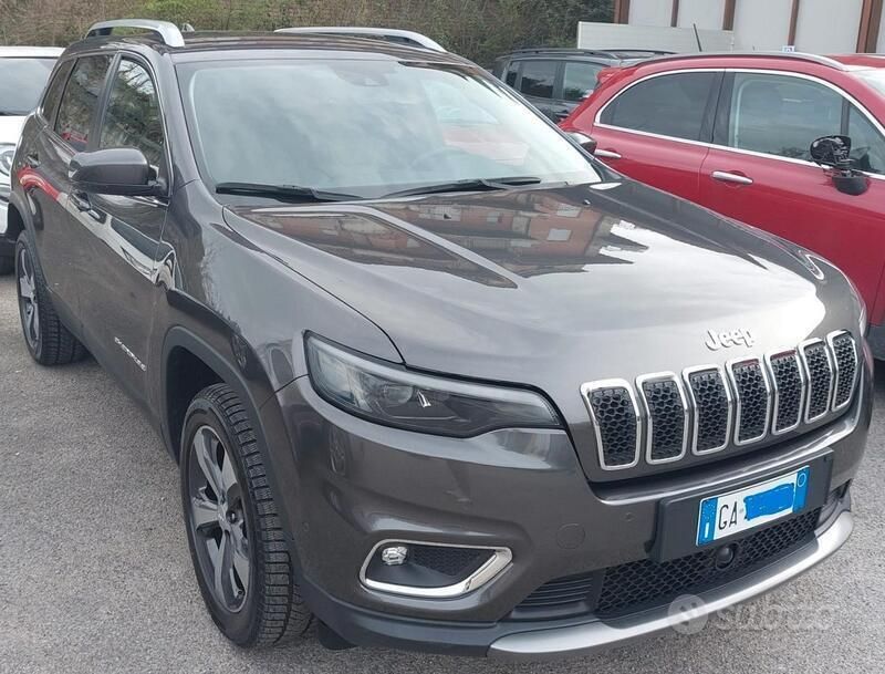 Usado Jeep Cherokee 195 CV (143 kW) 2020 Gris SUV