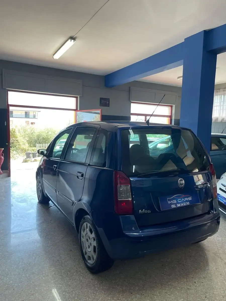 Usata Fiat Idea 69 CV (50 kW) 2007 Blu Monovolume