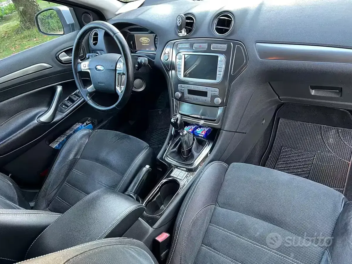 Usata Ford Mondeo 140 CV (102 kW) 2008 Grigio Station wagon