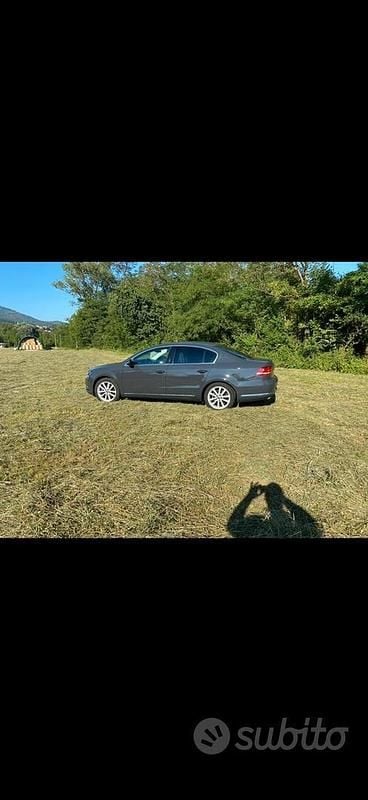 Usata VW Passat 140 CV (102 kW) 2011 Berlina